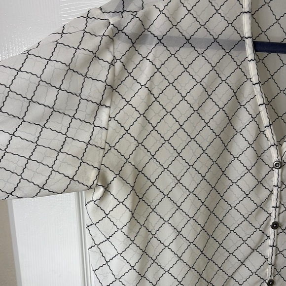 CAbi Cream and Black Geometric Blouse Oversized Size Sm Fits like M/L - Picture 3 of 12